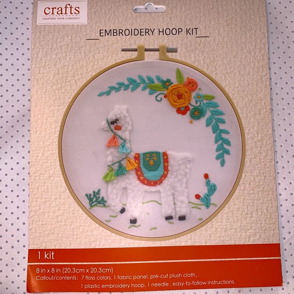 Lama Embroidery Hoop Kit
